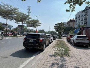 bán đất mặt phố văn tiến dũng. mặt tiền 13m. kinh doanh bất chấp mọi loại hình. giá nhỉnh 50 tr/m2