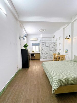 cho thuê phòng trọ 30m2 có cửa sổ lớn sát ga metro văn thánh ở nguyễn hữu cảnh bình thạnh