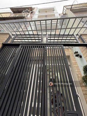 bán nhà mới đẹp cmt8 q10 dtsd 120m2 4 tầng đúc 3 phòng ngủ sổ vuông đẹp chỉ 6.3 tỷ