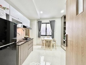 cho thuê căn studio full nội thất gần phan đăng lưu .