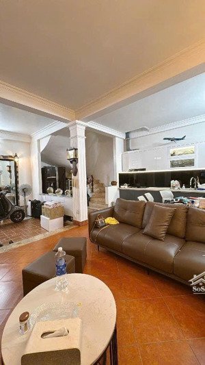 nguyễn sơn - 4tầng 46m2- ngõ thông ô tô vào nhà - 11,99 tỷ