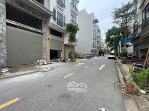 bán nhà 58m xây 6 tầng, thang máy, full nội thất ở mặt đường 12m khu tđc ngọc thụy