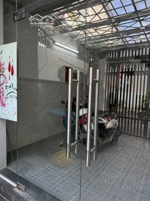 phòng đủ tiện nghi lê văn việt. gần ngã 4 thủ đức, vincom, fpt, khu cnc