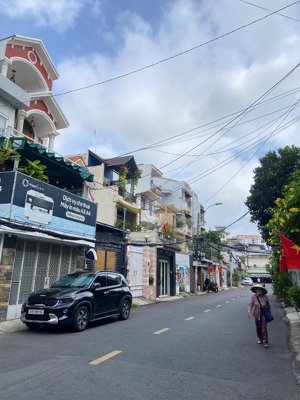 bán gấp, viên kim cương ngay phố hoa phan xích long q.pn, dt 50m2, nh:5mx12.5m, 5 tầng,chỉ 7tỷ 460