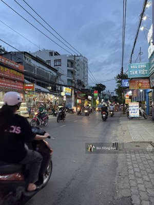 mặt tiền lê đức thọ ngay ngã tư nguyễn văn lượng - nhà 4 tầng, dt 4x17m công nhận đủ