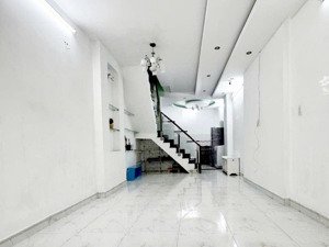 cho thuê nr 2pn, 3wc, 96m2 giá cực chất 14,8 triệu tại nguyễn tri phương, q10, hcm