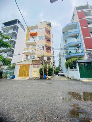 bán nhà góc số 193 điện biên phủ q.bình thạnh, dt: 4.5x16m, 6 tầng, thu nhập 70tr/th, chỉ: 17.9 tỷ