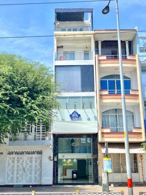 có thang máy, mt minh phụng q11 4x14m 5l 7pn