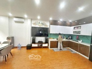 (cần tiền làm dự án bán) 24.9tỷ hoàng cầu 56m2, ôtô tránh, 7t,thang máy, kinh doanh cty