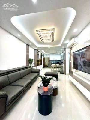 siêu phẩm 3 ngủ view biển trung tâm hạ long cần tìm chủ mới full nội thất.