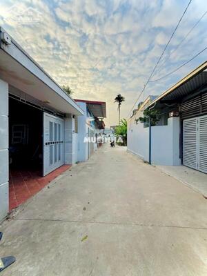 Chính chủ bán nhà độc lập Ô TÔ VÀO TẬN NHÀ tại ngõ 61 đường Đẩu Vũ 2, quận Kiến An, Hải Phòng