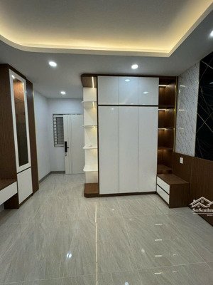 bán gấp mặt tiền âu cơ, p14 tân bình ngang 4.6m (110m2) 5 tầng , giá 18.5 tỷ .