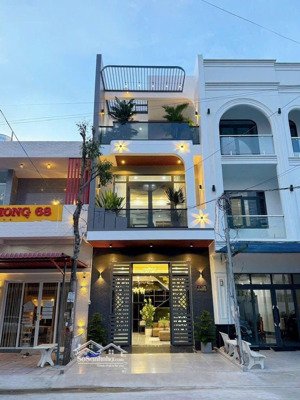 chính chủ bán nhà 6mx19m gần chợ bờ ngựa gần bệnh viện nhi bình chánh giá 1,2 tỷ đang cho thuê 17tr