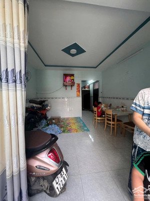 bán nhà gấp đường số 3, p. bhh, diện tích 4mx10m, 1 lầu, giá 3.58 tỷ ( tl nhẹ), hẻm xe hơi