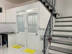 bán nhà 1 sẹc lê văn quới (2 mặt tiền) - dt: 4m x 14m , 1 trệt 1 lầu, giá: 5,6 tỷ tl. hẻm xe hơi 6m