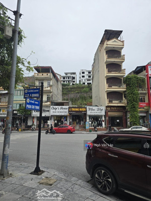 bán nhà mặt chính cái dăm 8ty đang cho thuê dòng tiền ổn