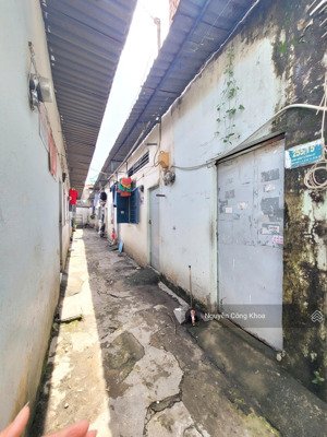 bán dãy trọ ngang 10m, thu nhập 16 triệu/tháng, ngay khu chợ xóm nghèo, p.dĩ an, tp.dĩ an