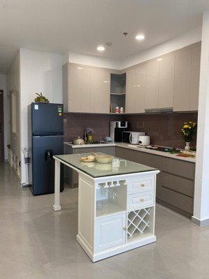 bán căn hộ block d cao cấp nhất mt, tặng nội thất đẹp view sông tầng đẹp, sổ sẵn chỉ 3,15 tỷ