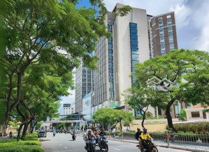 bán nhà nát 4x38 mặt tiền nguyễn văn cừ, ngay trần hưng đạo quận 5, q1