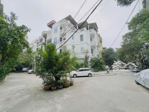 bán nhà khu dự án đường bạch đằng ô tô đậu trước cửa nhà