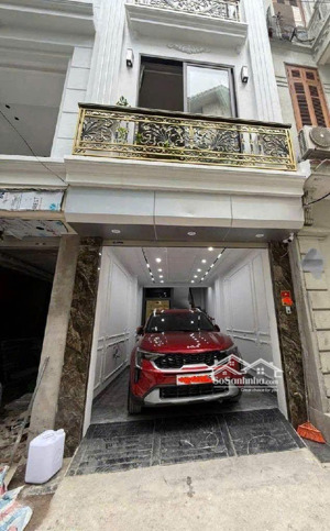 phân lô lạc long quân 7 tầng, gara ô tô trong nhà, vài bước ra tây hồ hóng gió, vị trí vip