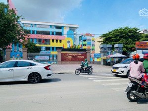 bán nhà trường chinh tân bình - 2 tầng 60m2 hẻm 4m - giáp quận 10 - 6 tỷ 3