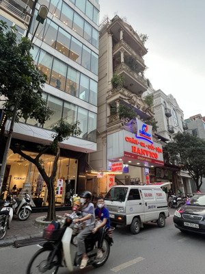 độc quyền bán mặt phố lê lợi 110m2, kinh doanh, vỉa hè sầm uất, chủ thiện chí giảm mạnh