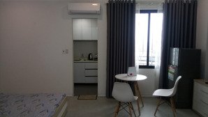 cho thuê phòng cổ linh, hồng tiến: 35m 1pn full đồ, ô tô đỗ cửa: lh 