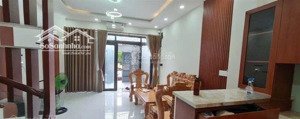 nhà 4 tầng, đường tx52, phường thạnh xuân q12, dt: 135m2 (5x27) hẻm 8m 8tỷ