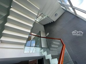 bán biệt thự 200m2 tại đường d12, phước long b, thủ đức, 24,7 tỷ giá siêu hời