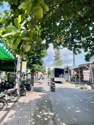 bán nhà tây hoà mk phước long a quận 9 metro 4 tầng thang máy 66m2 chỉ 9 tỷ 2.