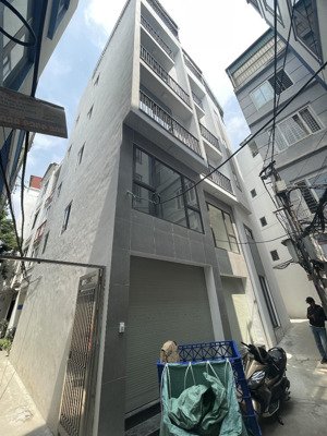 chủ thiện chí bán nhà 7 tầng/40m2 ôtô vào quay đầu ngọc thuỵ, long biên, kém 12 tỷ (có tl)