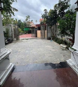 cho thuê biệt thự sân vườn cực đẹp tại đằng hải - đầy đủ nội thất cao cấp - sân vườn đỗ nhiều xe