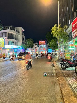 mặt tiền sầm uất gần chợ tân hương [4x18m] 4 tầng mới chỉ 13,5 tỷ tl