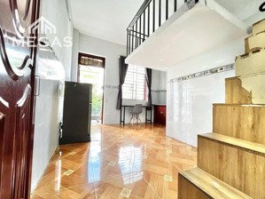 cho thuê phòng bancol - siêu thoáng ngay vườn lài , luỹ bán bích , gần đh văn hiến