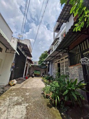 bán gấp dãy trọ đường xe tải tăng nhơn phú a, dt 57m2, ngang 4,3m