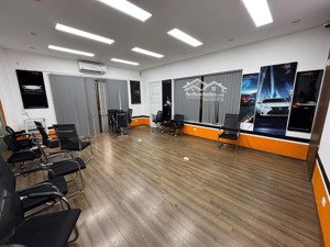 cho thuê văn phòng tại mặt đường hoàng quốc việt - cầu giấy 170m2
