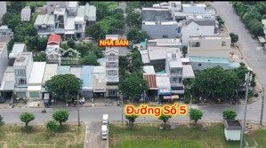 bất động sản dòng riền . bán toà nhà căn hộ . trục chính đường số 5 khu nam sài gòn .