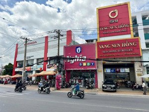 bán nhà mặt tiền võ văn ngân trung tâm tp thủ đức diện tích: 6.1m x 28m nở hậu 12m cn:154,9m2