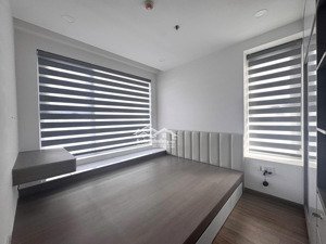 bán căn hộ happy one central 30-4 kế bên becamex 2pn 2wc 70m2 căn gốc giá 2ty550