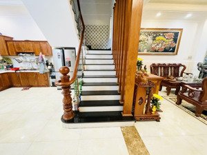 bán nhà mặt tiền kd gần pmh 87m2, sổ a4 đẹp, 5 tấm btct hoàn công đủ có thang máy xịn, ngang 5m2