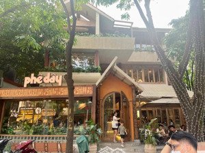 cho thuê nhà mặt phố tại nguyễn thị định, với diện tích: 280m2, mặt tiền: 9m, giá ưu đãi, view đẹp