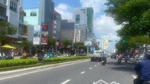 cần bán nhà mặt tiền 4 tầng đường nguyễn văn linh, thanh khê, tp đà nẵng, hơn 100m mà giá cực tốt