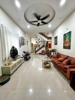 xinh xĩu! ở ngay căn nhà diện tích tốt: 4x18m - 77m2 - 3t - huỳnh văn bánh,p14,pn - chỉ 12.5 tỷ tl