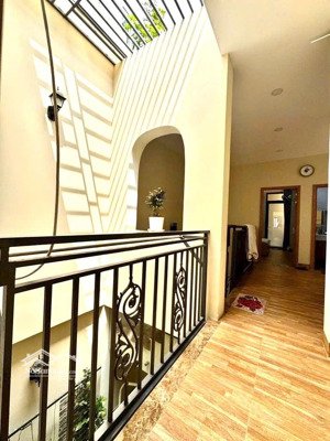 villa giữa lòng thành phố 95m2 sát phú nhuận -trung tâm 2 mặt tiền- tặng toàn bộ nội thất 10 tỷ