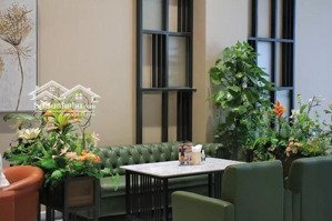 chủ cần bán toà khách sạn nhà đẹp nhất tân bình đường cộng hoà p13.dt:11x42m2 giá 150 tỷ.hầm 7 tầg.