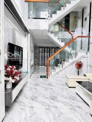 siêu phẩm nhà 5 tầng khu phân lô đường thạnh xuân 47, diện tích 53m2 (4 x 14), hẻm nhựa 8m.