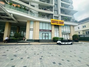 chính chủ - bán gấp căn góc shophouse 2 tầng . dt 489m2 . giá chỉ từ 27 tỷ . thấp nhất thị trường.