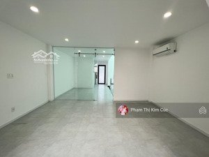 nhà phố 1 trệt 3 lầu 4p - 5wc hoàn thiện cơ bản giá thuê chỉ 25 triệu. phù hợp ở và làm văn phòng