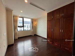 cho thuê căn hộ chung cư hc gold city long biên.